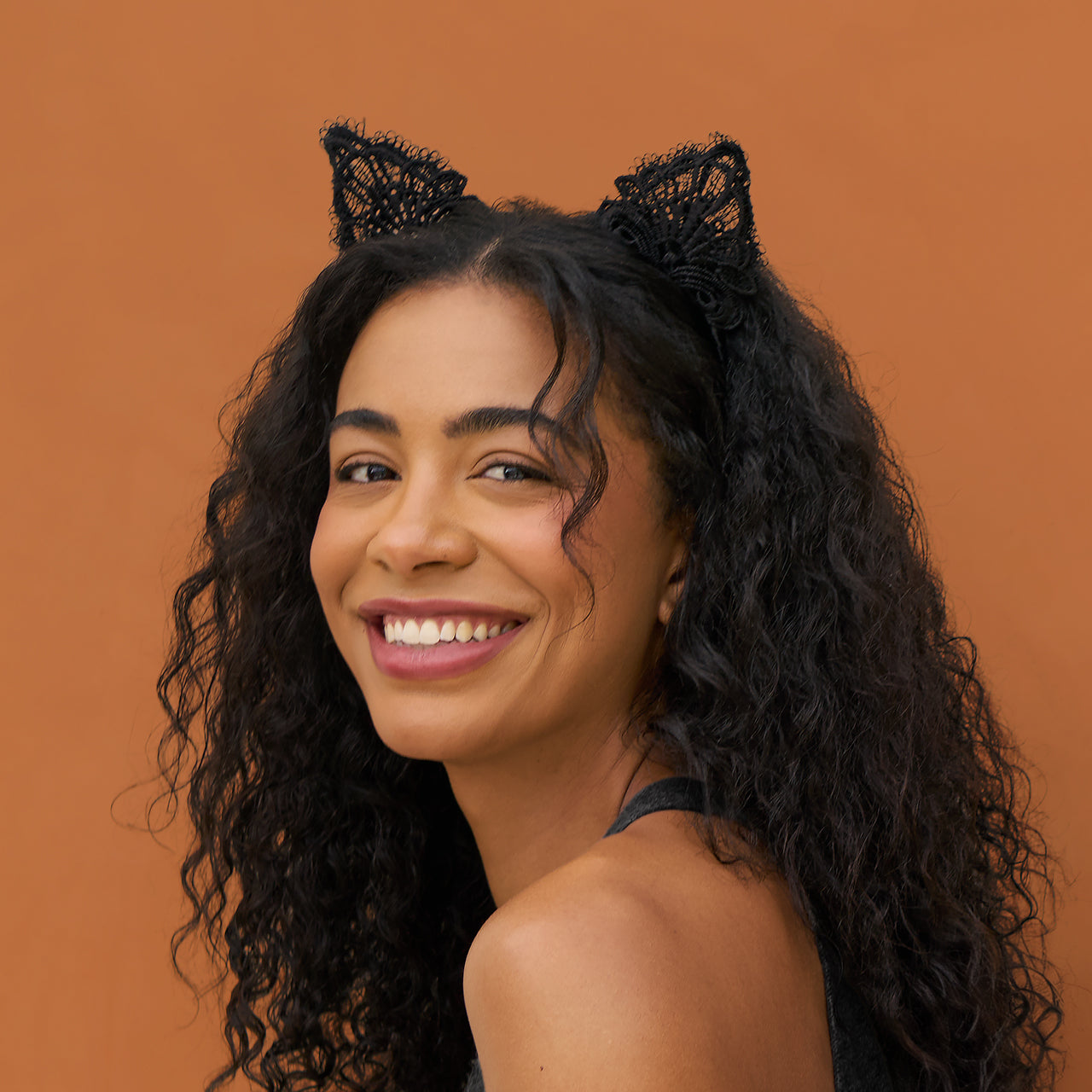Diadema y máscara de encaje Gato Negro